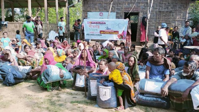 দুর্গাপুরে পাহাড়ে বসবাসকারী ১০০ পরিবার পেলো কম্বল 