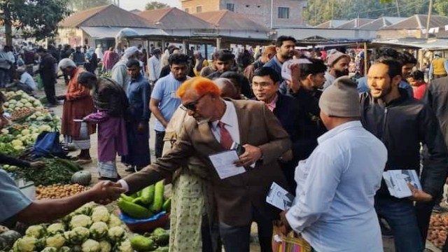 শেষ সময় নির্বাচনে এগিয়ে ডি এম মজিবর রহমান 