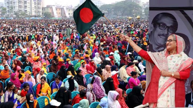 কেন্দ্রে গিয়ে ভোট দিন, প্রমাণ করুন বাংলাদেশে গণতন্ত্র বিদ্যমান: শেখ হাসিনা