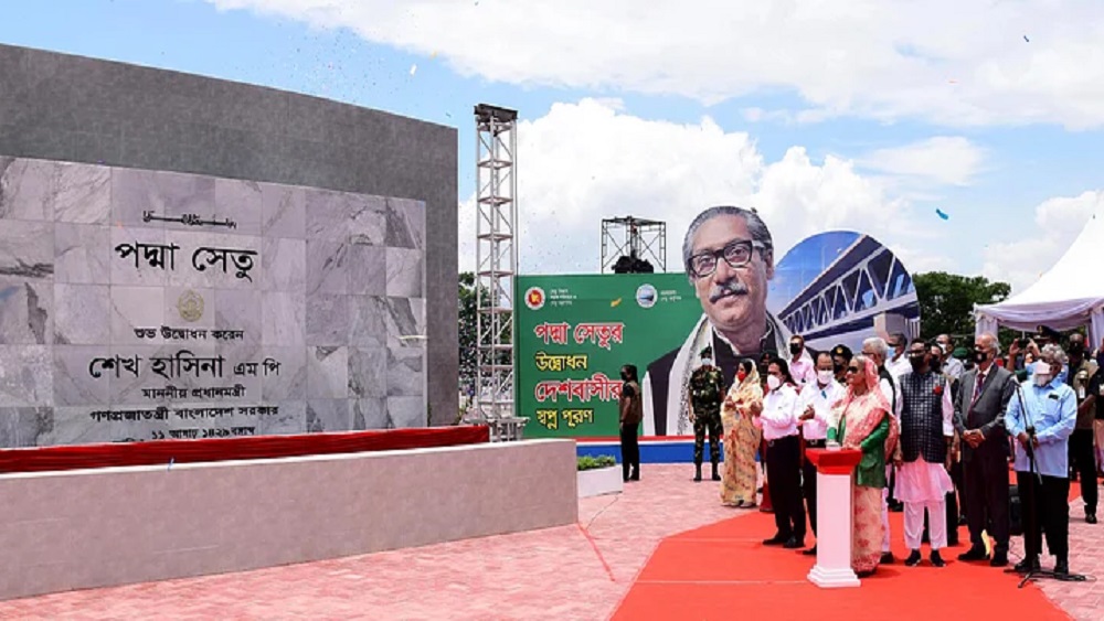 পদ্মা সেতুর ফলক উদ্বোধন করলেন প্রধানমন্ত্রী শেখ হাসিনা-ছবি: পিআইডি