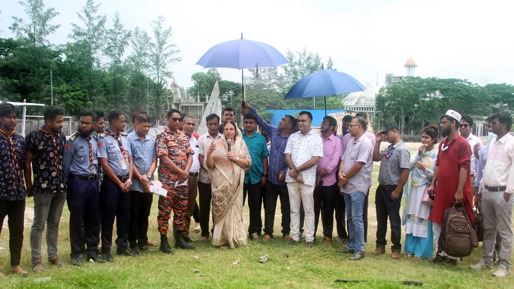 রোববার পাবনা বিজ্ঞান ও প্রযুক্তি বিশ্ববিদ্যালয়ে অগ্নি নির্বাপণ, উদ্ধার ও ভূমিকম্প বিষয়ে মহড়া অনুষ্ঠিত হয়-ছবি: সংগৃহীত