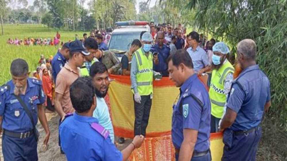 ধানক্ষেত থেকে গলাকাটা অটো চালকের  মরদেহ উদ্ধার